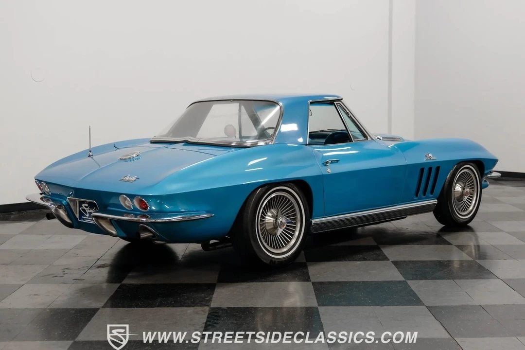 1966 Chevrolet Corvette C2 - Image 17 of 21
