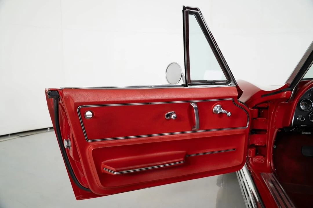 1966 Chevrolet Corvette C2 - Image 21 of 31