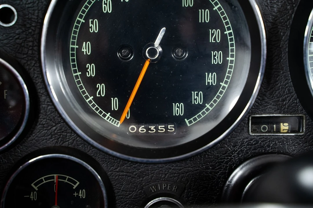 1966 Chevrolet Corvette C2 - Image 29 of 31