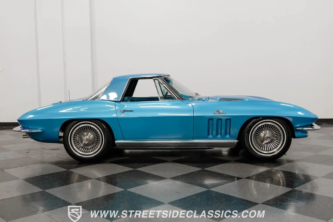 1966 Chevrolet Corvette C2 - Image 19 of 21