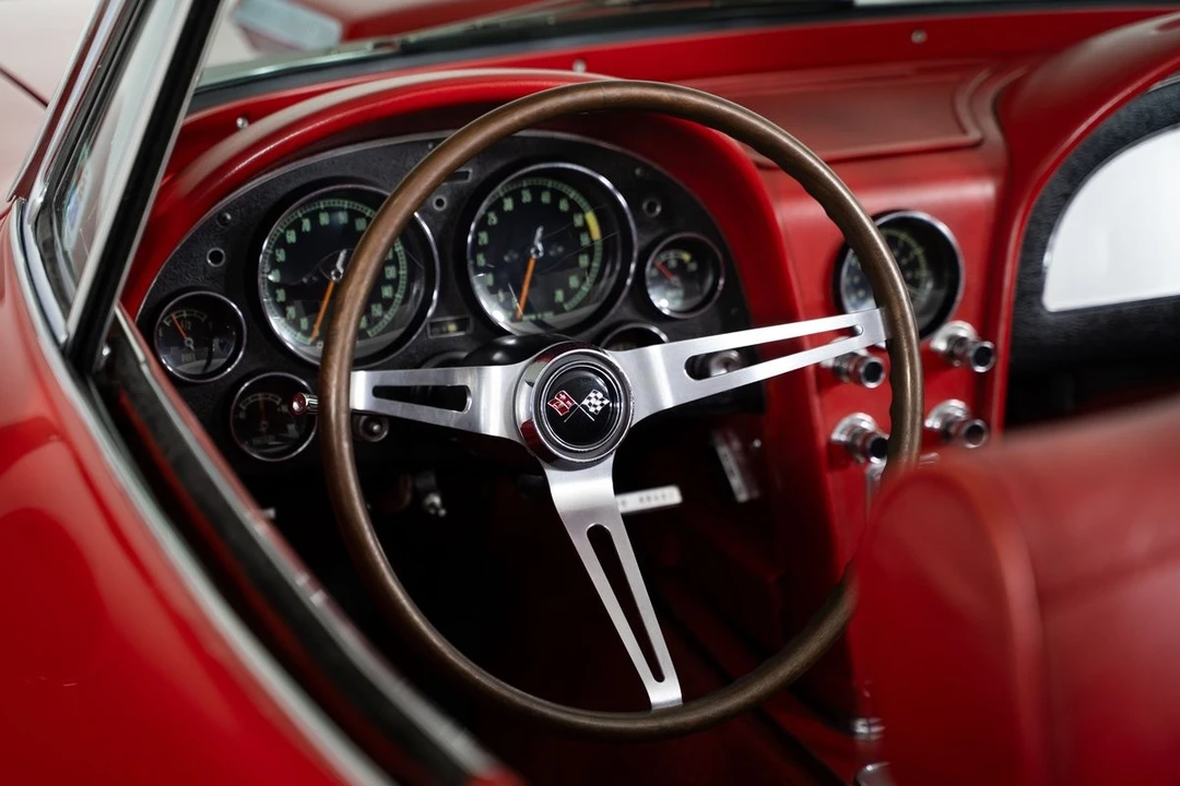 1966 Chevrolet Corvette C2 - Image 27 of 31