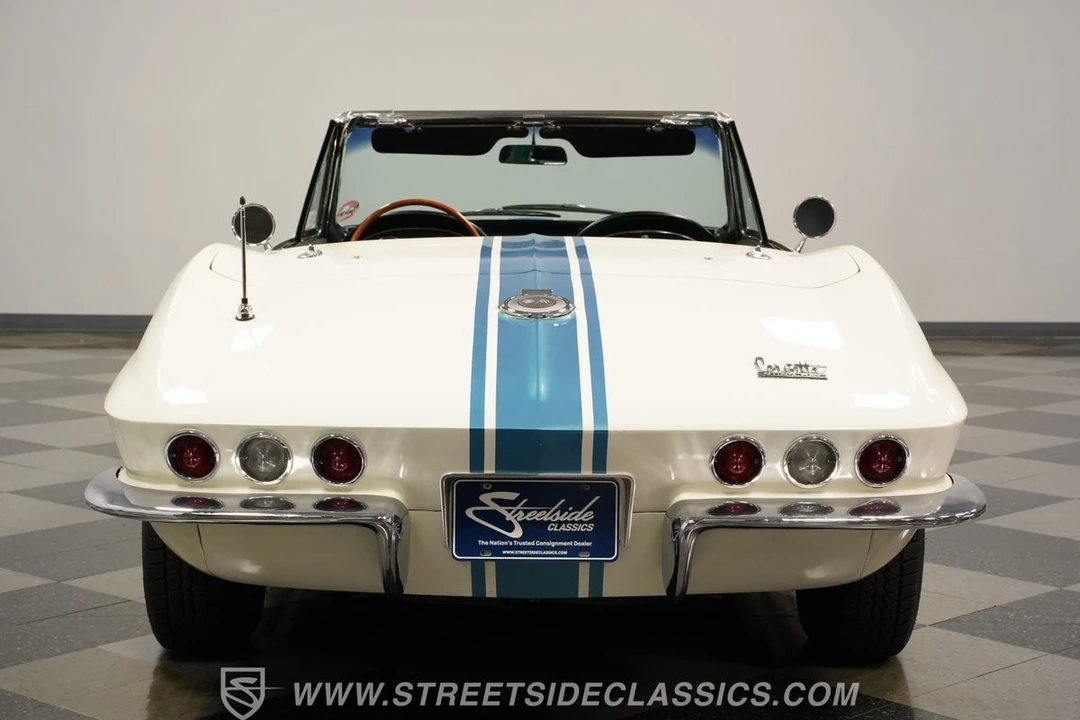 1966 Chevrolet Corvette C2 - Image 11 of 12