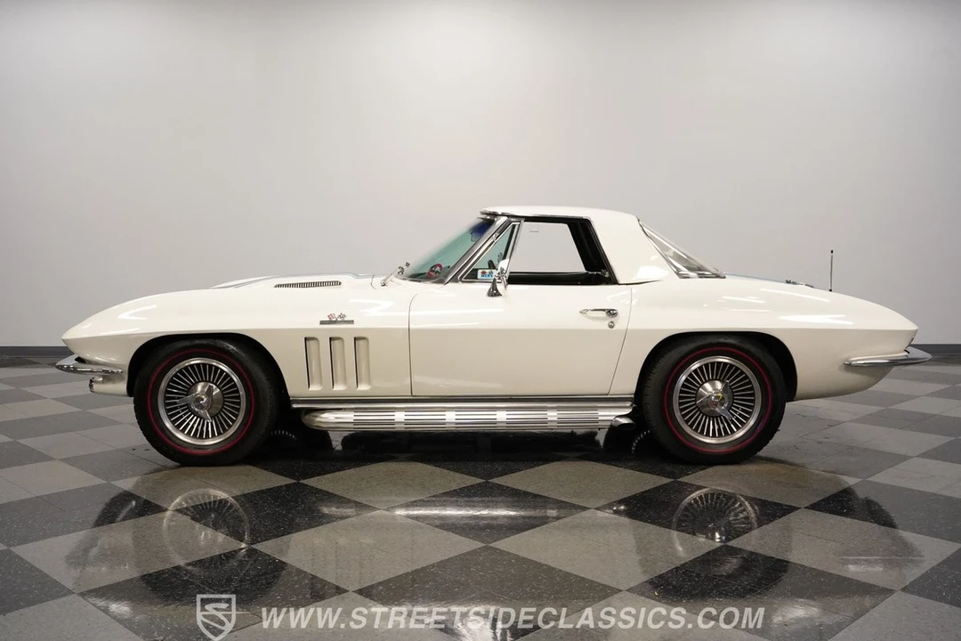 1966 Chevrolet Corvette C2 - Image 8 of 12