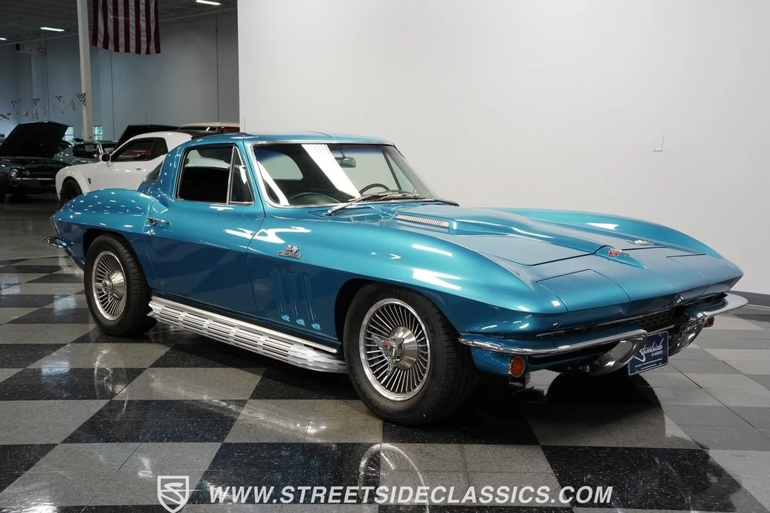 1966 Chevrolet Corvette C2 - Image 17 of 21