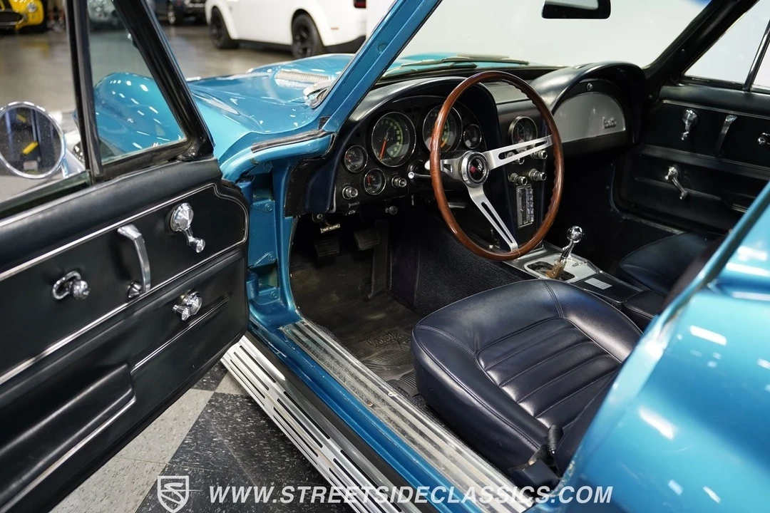 1966 Chevrolet Corvette C2 - Image 5 of 12