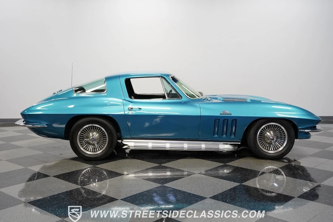 1966 Chevrolet Corvette C2 - Image 15 of 21