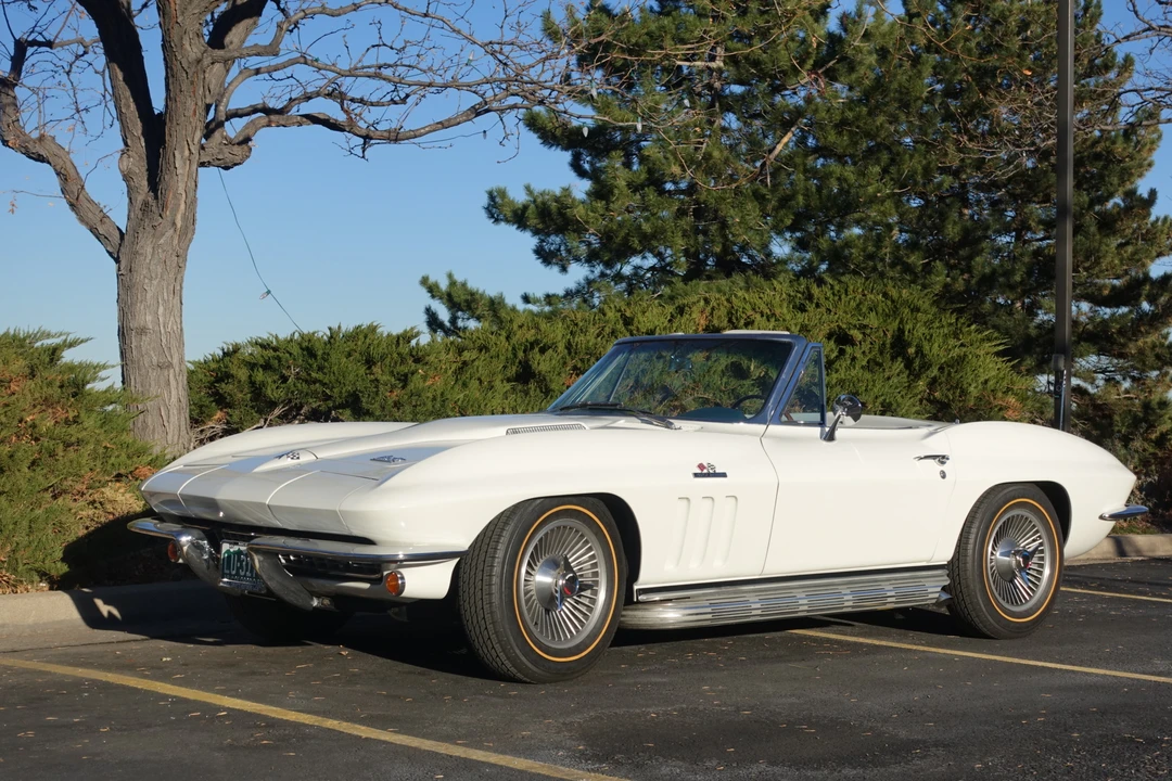 1966 Chevrolet Corvette C2 - Image 2 of 31