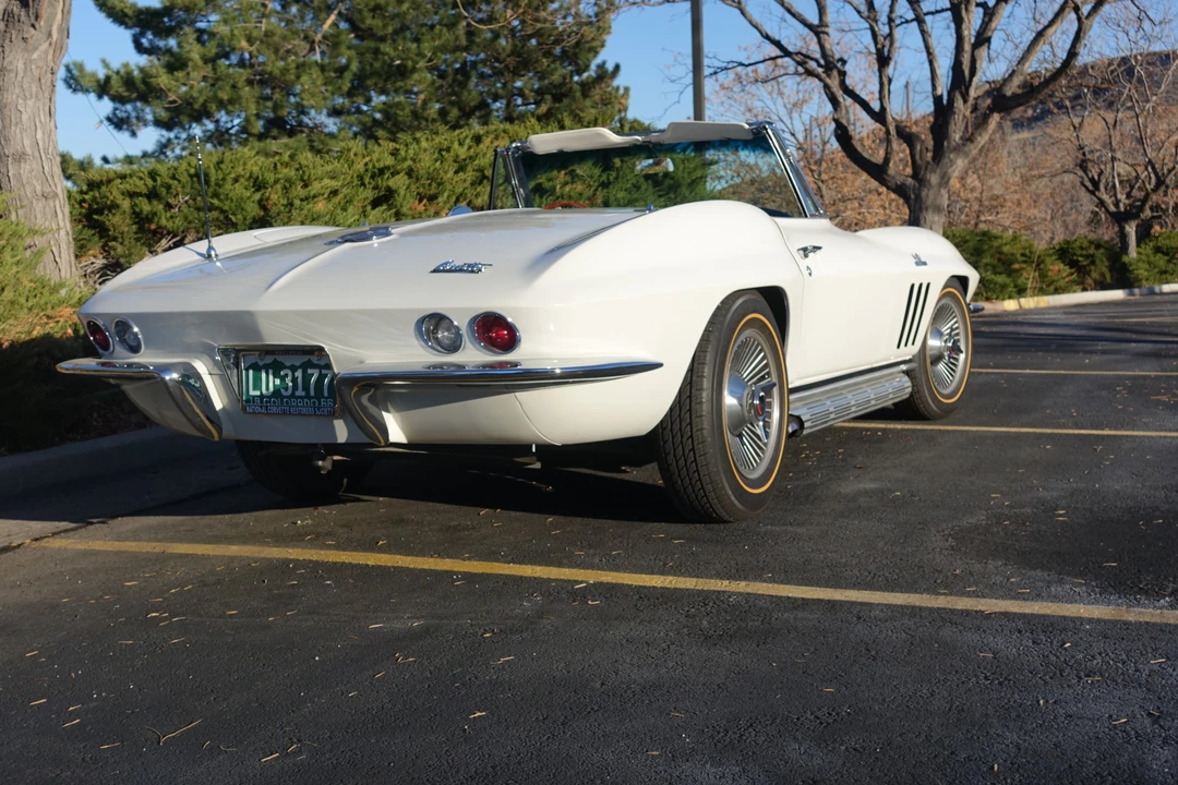 1966 Chevrolet Corvette C2 - Image 19 of 31