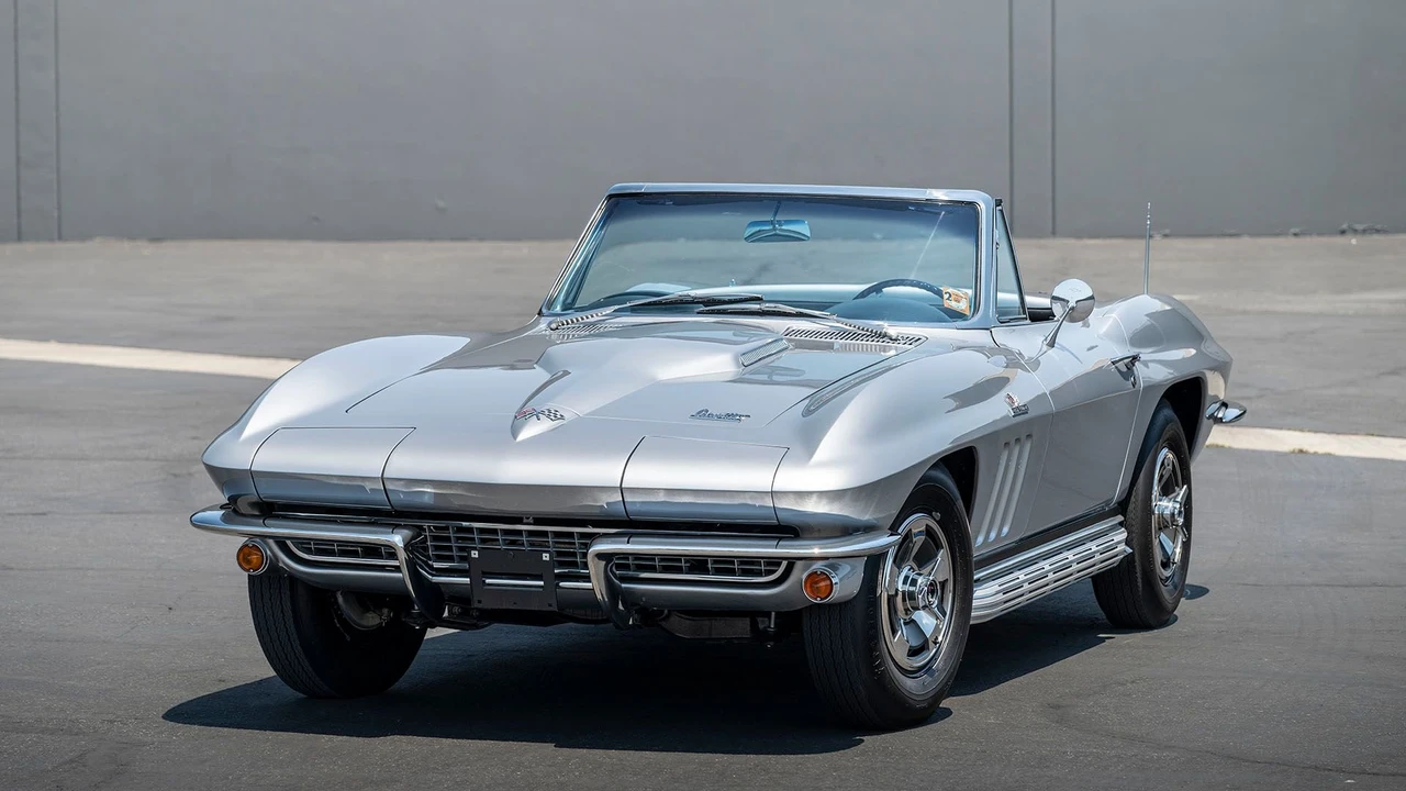 1966 Chevrolet Corvette C2 427 - Image 12 of 31