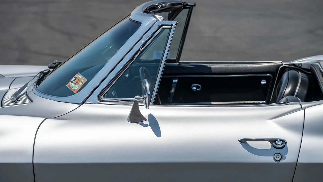1966 Chevrolet Corvette C2 427 - Image 18 of 31