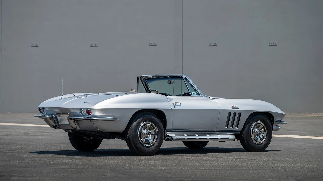 1966 Chevrolet Corvette C2 427 - Image 7 of 31