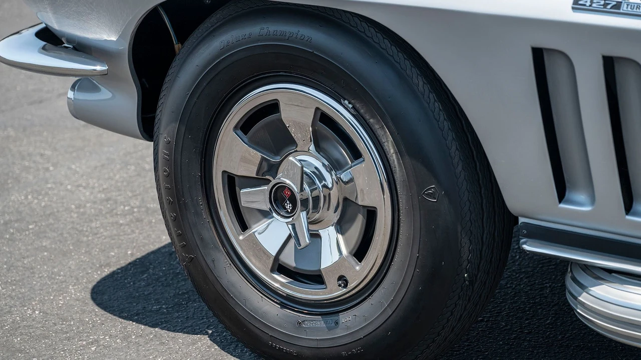 1966 Chevrolet Corvette C2 427 - Image 20 of 31