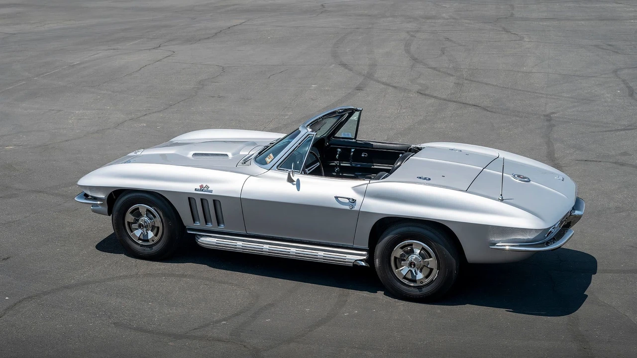 1966 Chevrolet Corvette C2 427 - Image 5 of 31