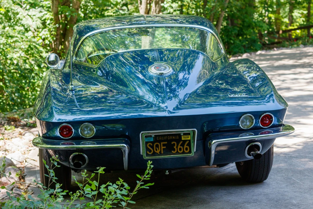 1966 Chevrolet Corvette C2 - Image 18 of 31