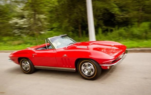 1966 Chevrolet Corvette C2 - Image 13 of 14