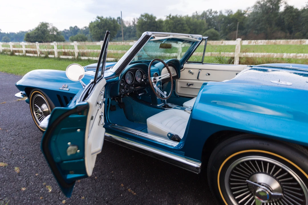 1966 Chevrolet Corvette C2 - Image 30 of 31