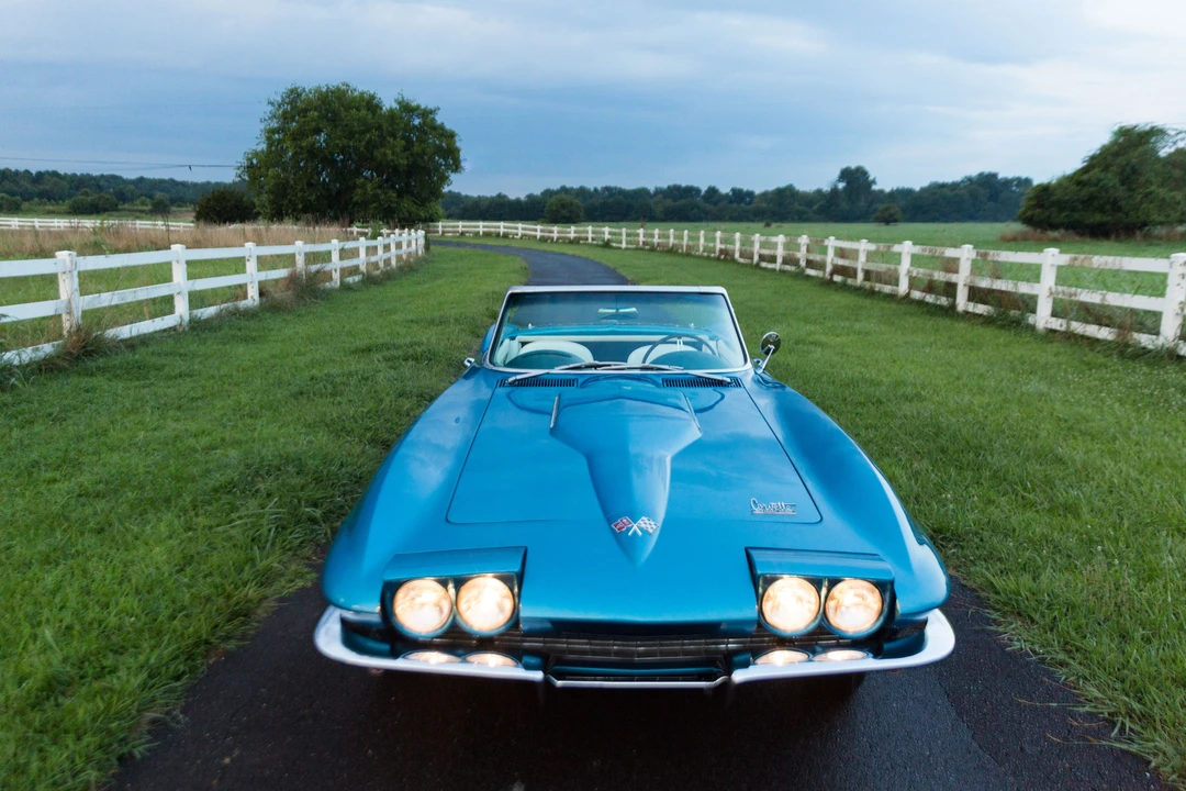 1966 Chevrolet Corvette C2 - Image 14 of 31