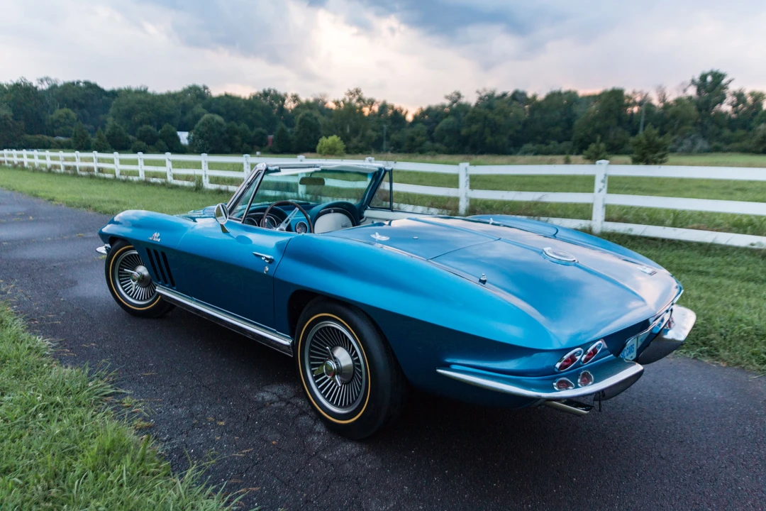 1966 Chevrolet Corvette C2 - Image 8 of 31