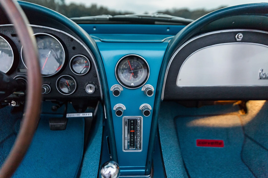 1966 Chevrolet Corvette C2 - Image 2 of 31