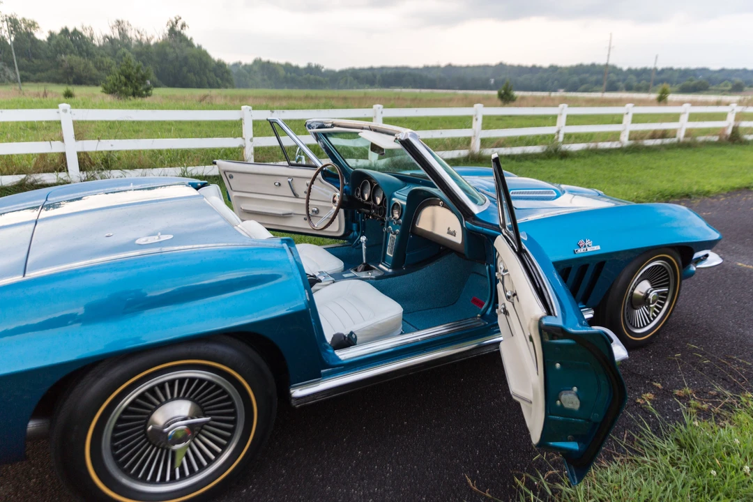1966 Chevrolet Corvette C2 - Image 28 of 31