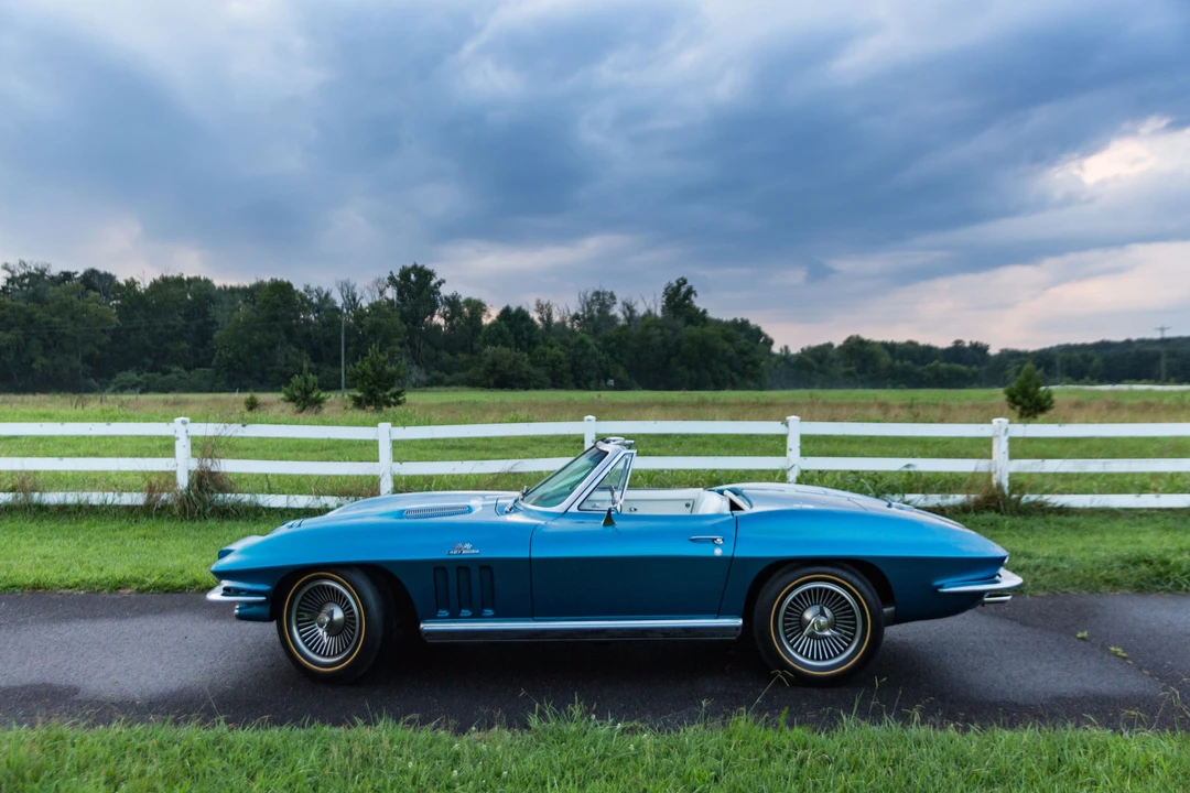 1966 Chevrolet Corvette C2 - Image 15 of 31