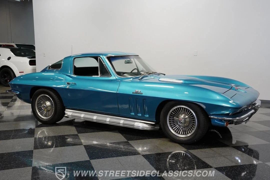 1966 Chevrolet Corvette C2 - Image 14 of 21
