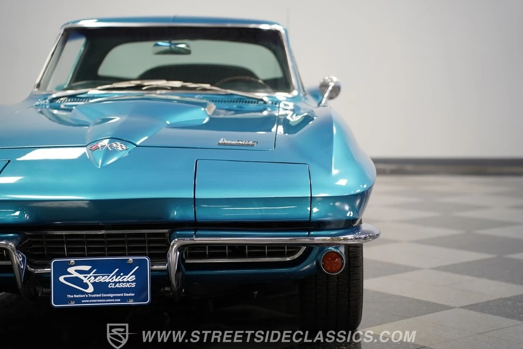 1966 Chevrolet Corvette C2 - Image 19 of 21