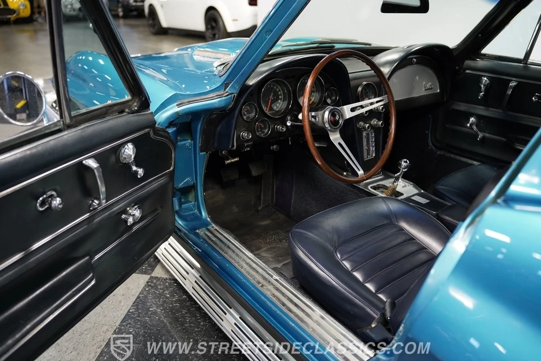 1966 Chevrolet Corvette C2 - Image 5 of 21