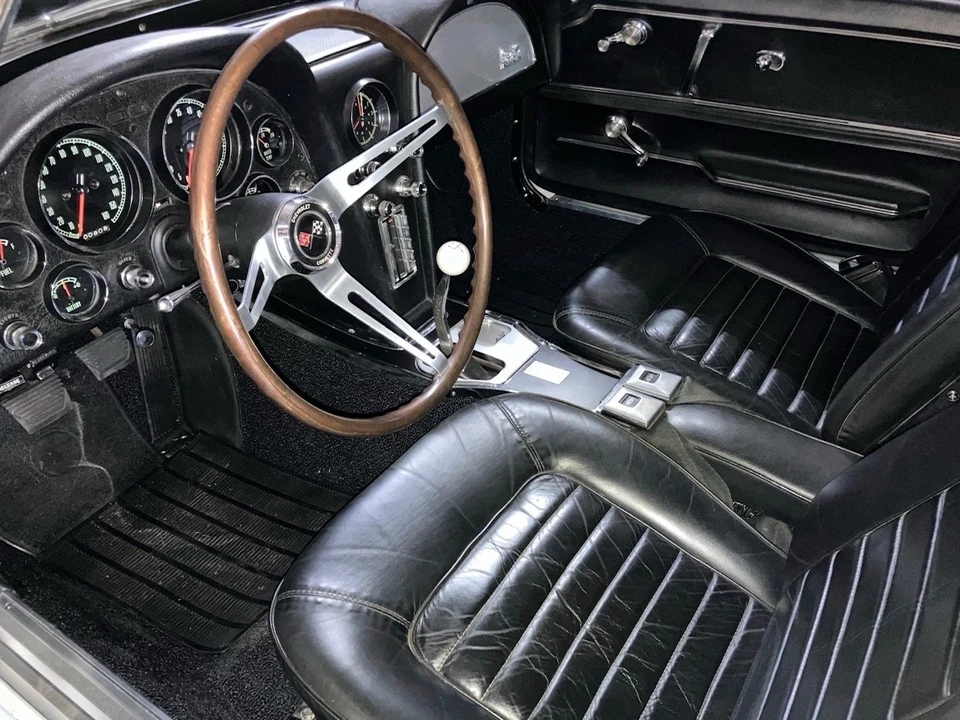 1966 Chevrolet Corvette - Image 12 of 18
