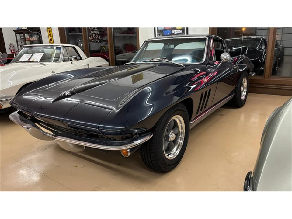 1966 Chevrolet Corvette C2 - Image 8 of 23
