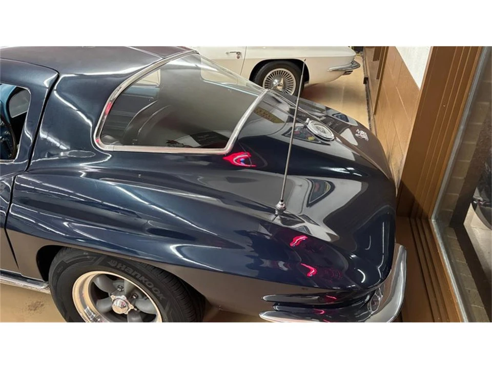 1966 Chevrolet Corvette C2 - Image 6 of 23