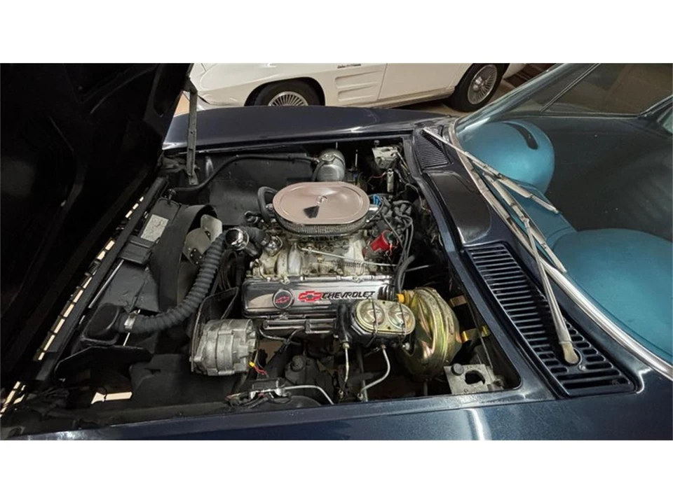 1966 Chevrolet Corvette C2 - Image 10 of 23