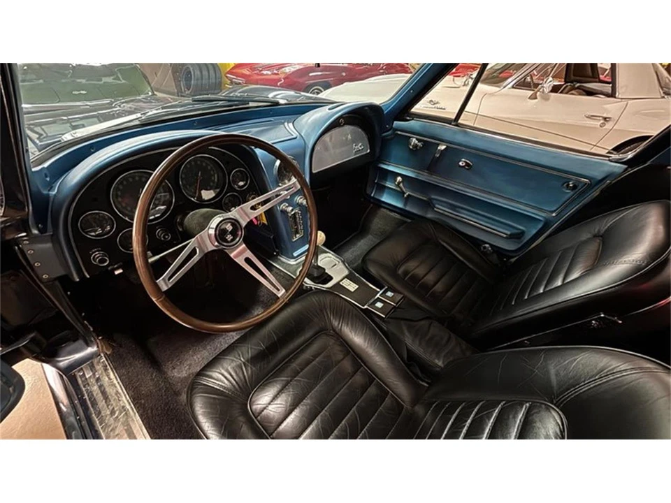 1966 Chevrolet Corvette C2 - Image 13 of 23