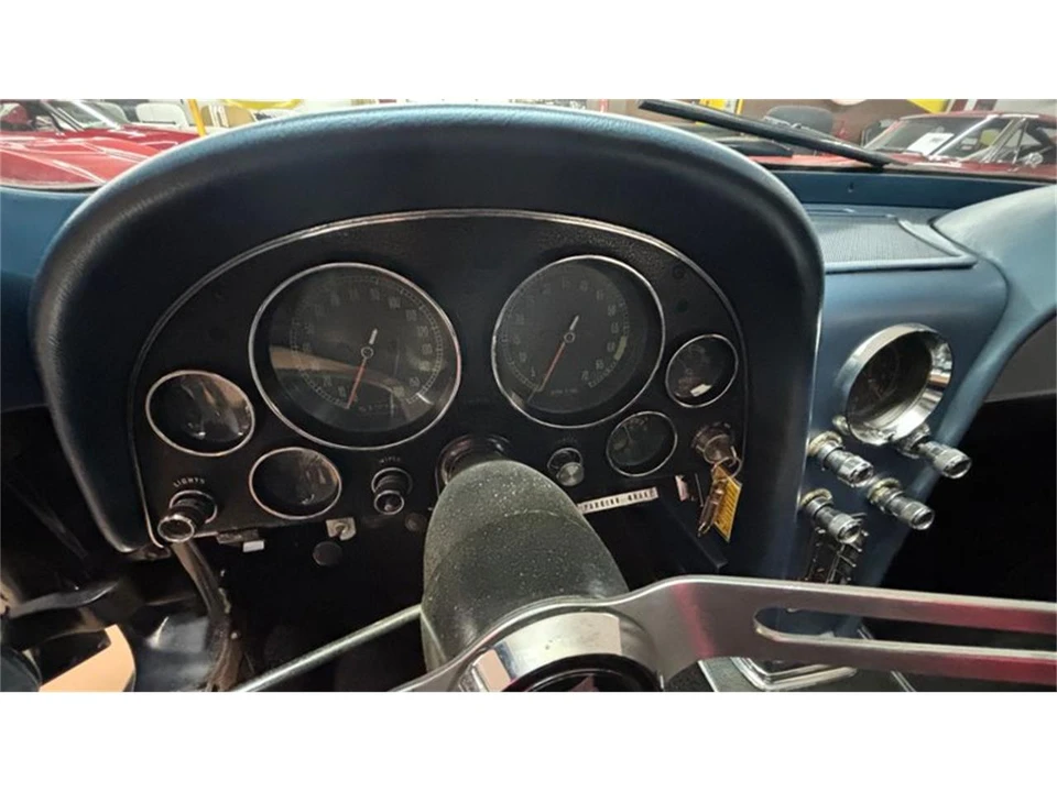 1966 Chevrolet Corvette C2 - Image 14 of 23