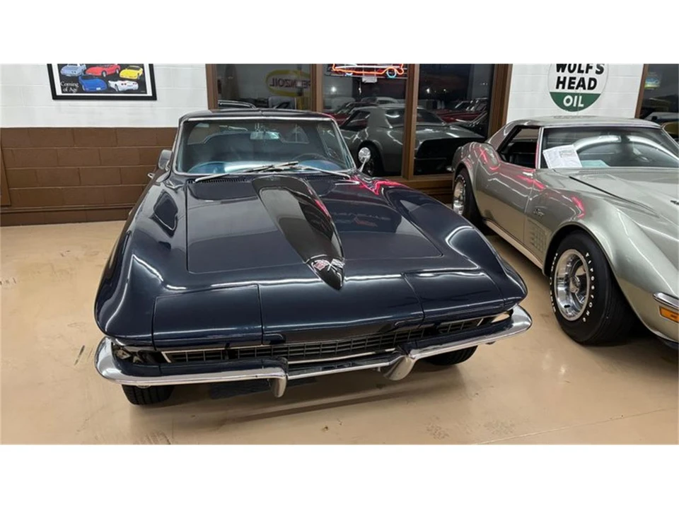 1966 Chevrolet Corvette C2 - Image 3 of 23