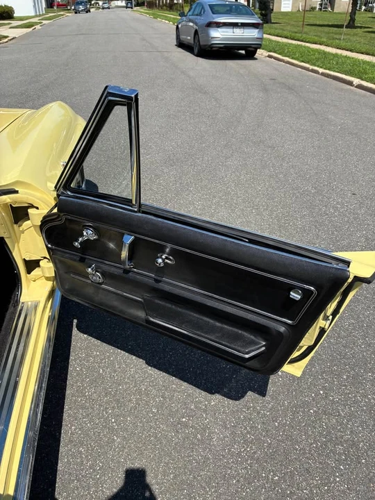 1966 Chevrolet Corvette C2 - Image 16 of 19