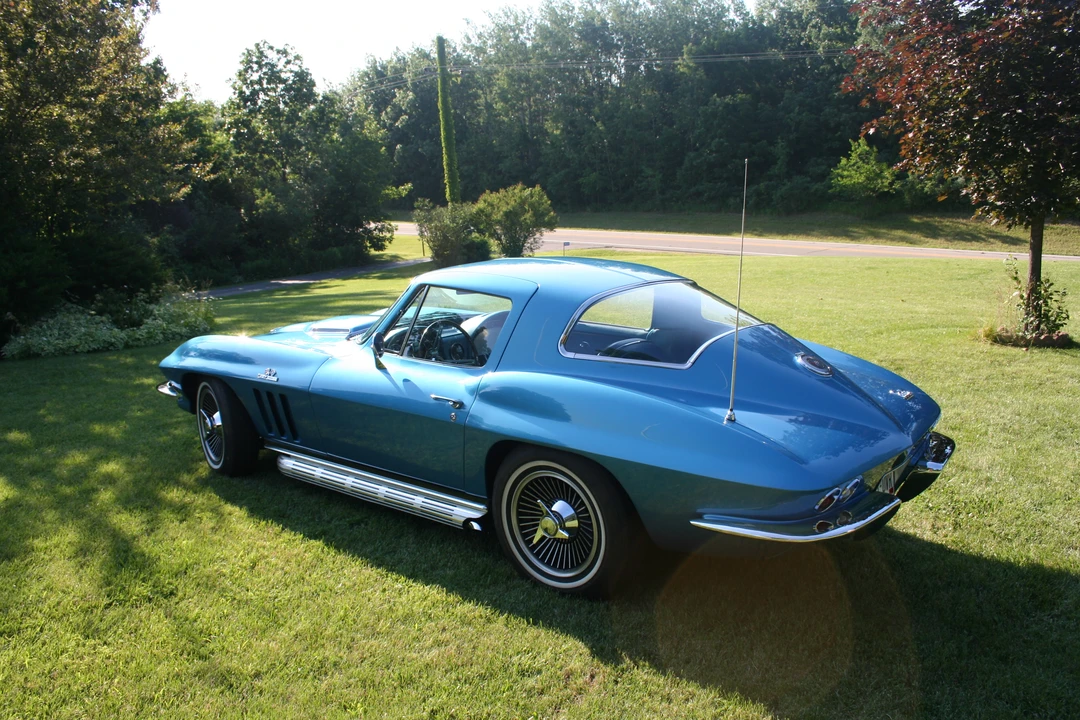 1966 Chevrolet Corvette C2 - Image 3 of 31