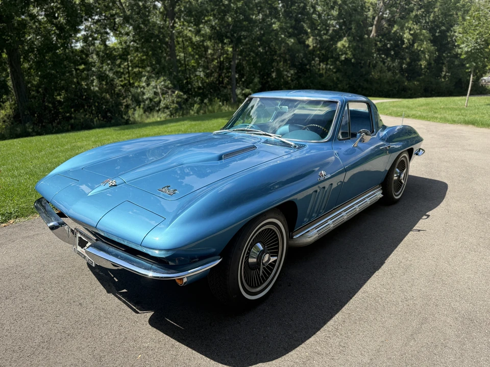 1966 Chevrolet Corvette C2 - Image 2 of 31