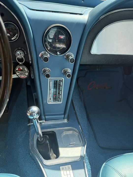 1966 Chevrolet Corvette C2 - Image 12 of 31