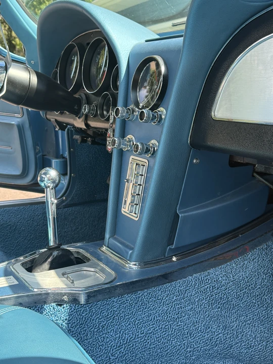 1966 Chevrolet Corvette C2 - Image 15 of 31