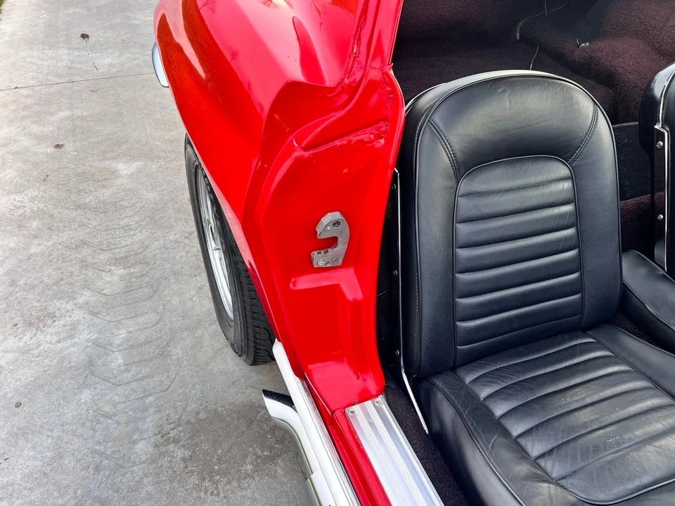 1966 Chevrolet Corvette C2 - Image 29 of 30