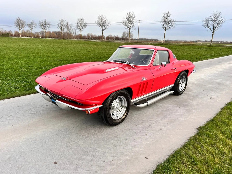 1966 Chevrolet Corvette C2 - Image 2 of 30