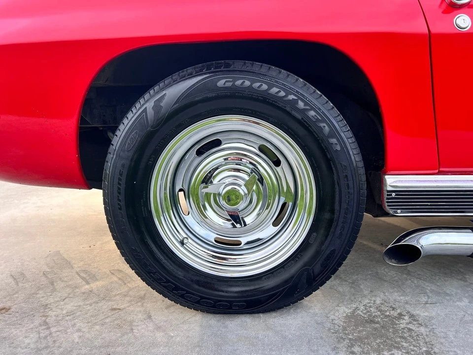 1966 Chevrolet Corvette C2 - Image 10 of 30