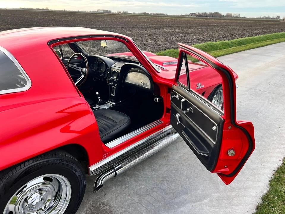 1966 Chevrolet Corvette C2 - Image 20 of 30
