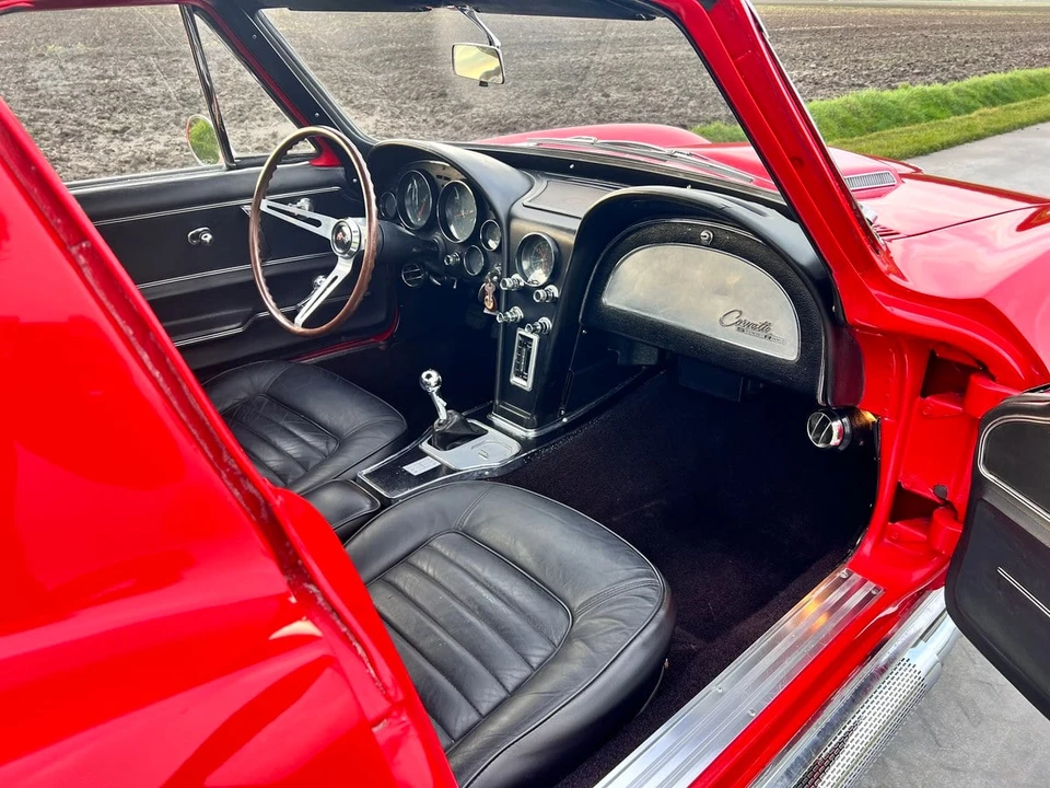 1966 Chevrolet Corvette C2 - Image 24 of 30