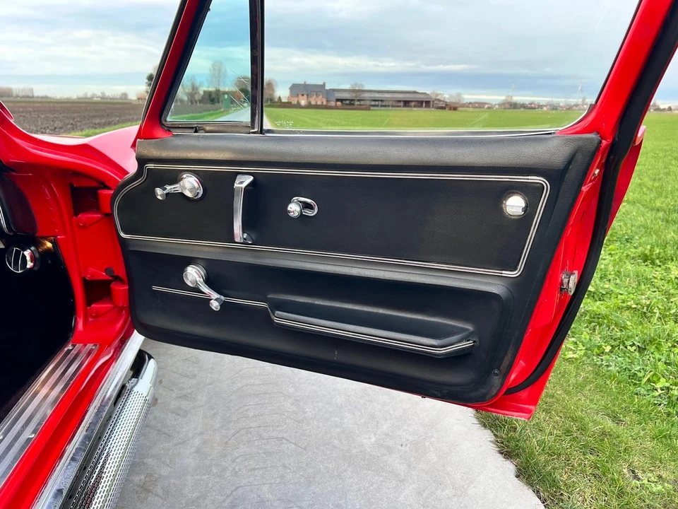 1966 Chevrolet Corvette C2 - Image 22 of 30