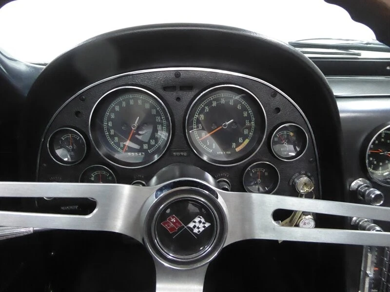 1966 Chevrolet Corvette C2 - Image 19 of 31