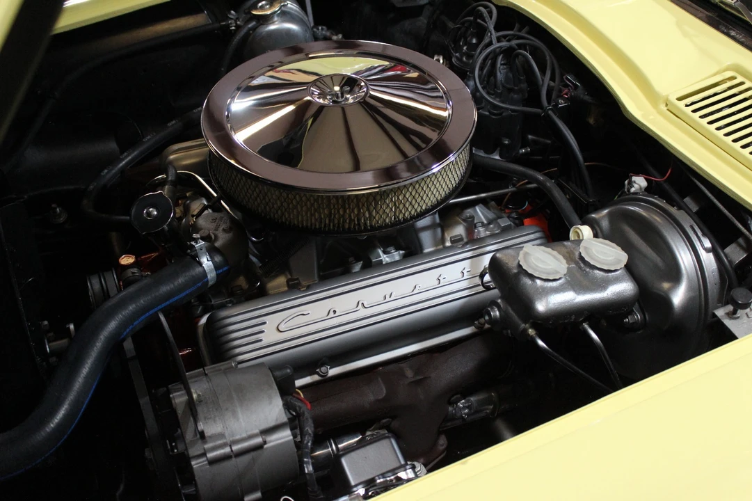 1966 Chevrolet Corvette C2 - Image 25 of 30