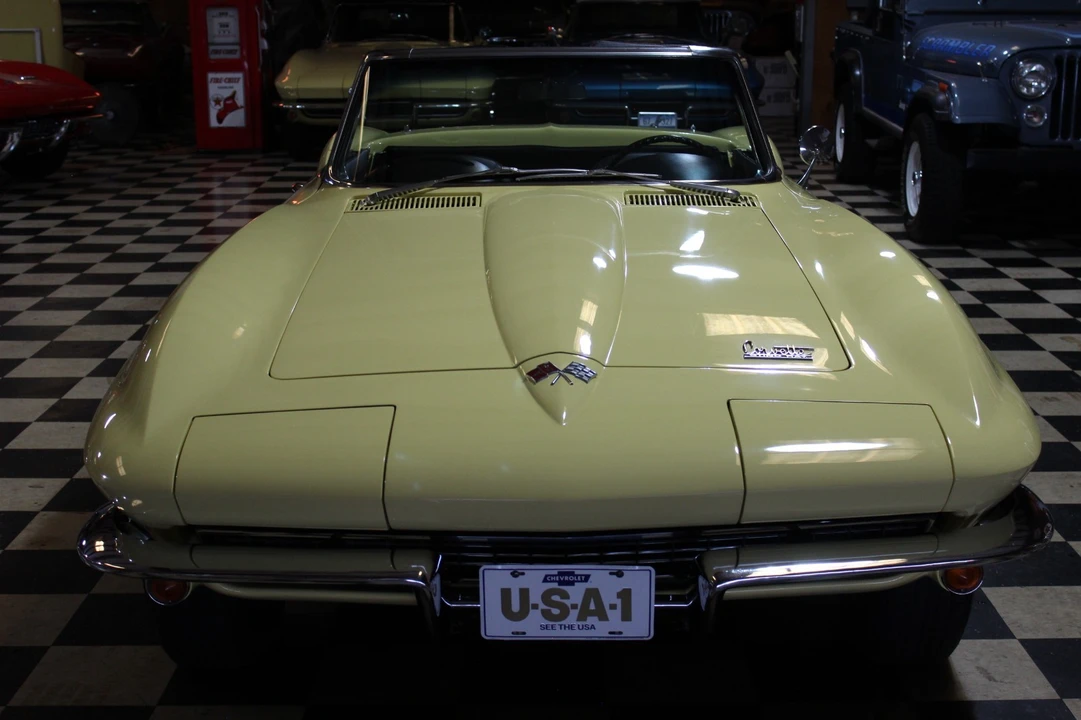 1966 Chevrolet Corvette C2 - Image 2 of 30