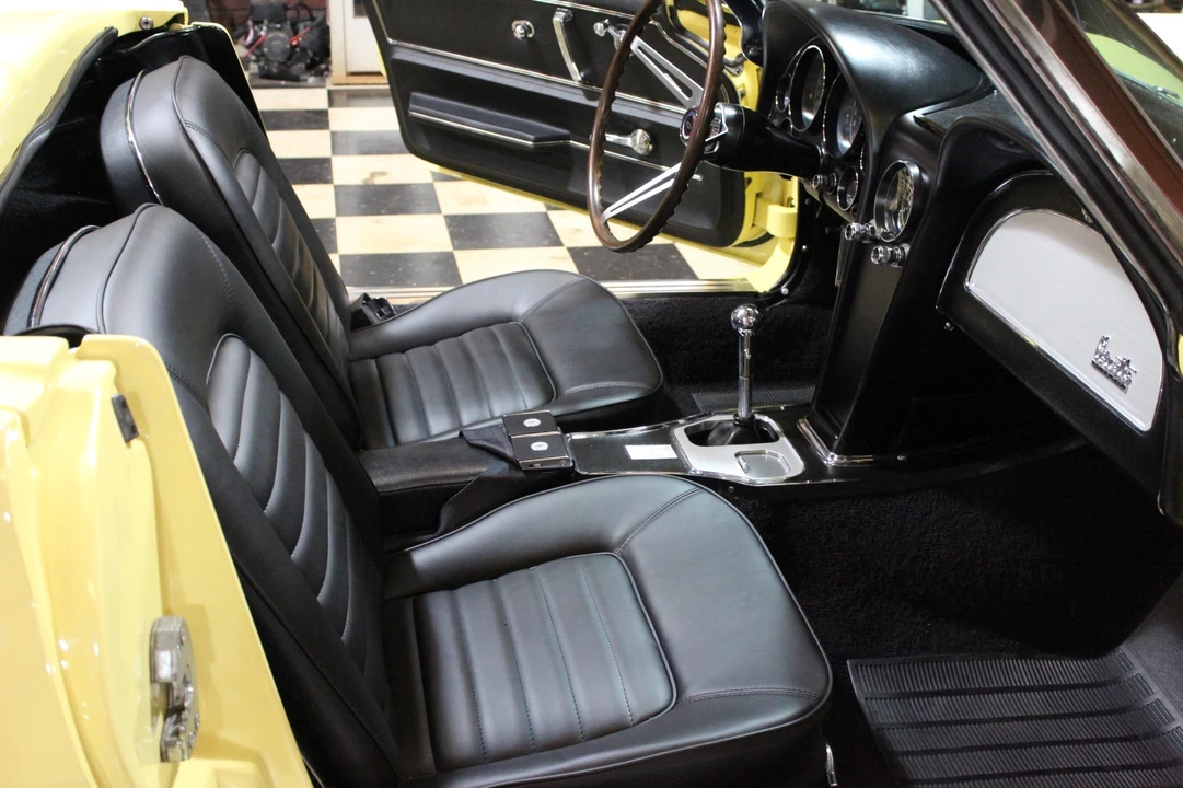 1966 Chevrolet Corvette C2 - Image 23 of 30